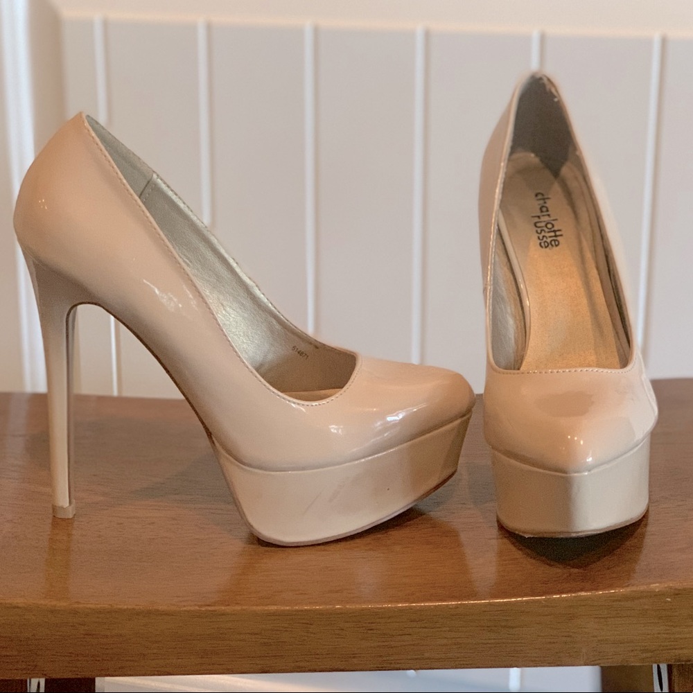 Charlotte Russe Women’s Size 6 Nude Pumps